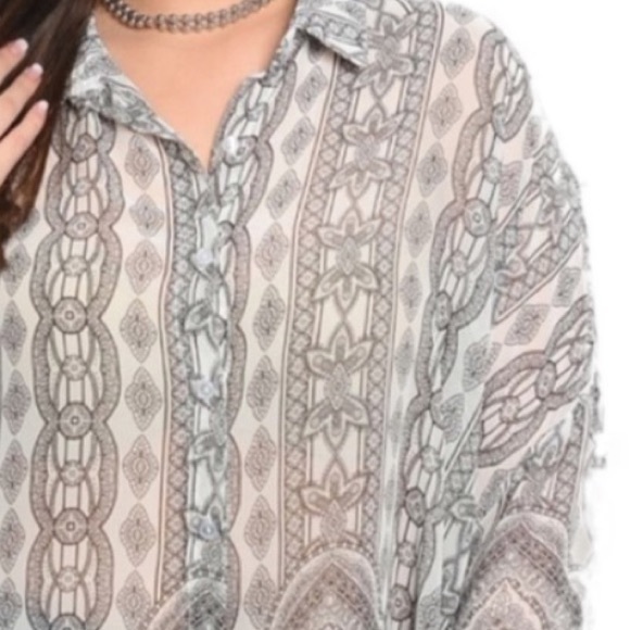 Beautiful Plus Tunic Blouse - Picture 7 of 8